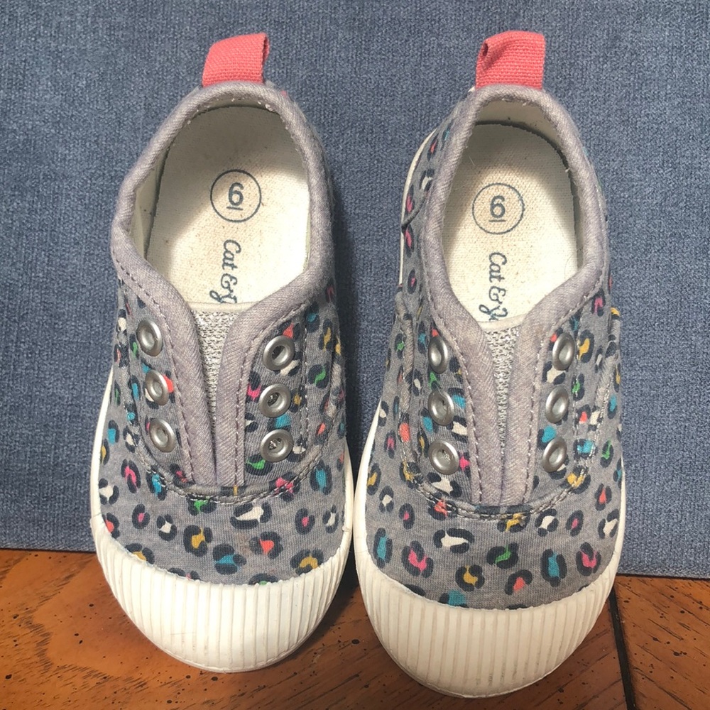 Cat and Jack size 6 leopard print sneakers